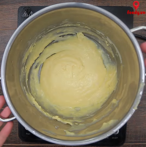 Đổi gió cho bữa cơm nhà với gà om hành tây mới lạ, cực hấp dẫn