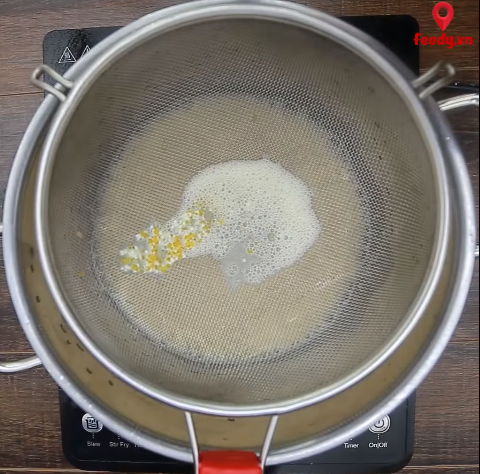 Đổi gió cho bữa cơm nhà với gà om hành tây mới lạ, cực hấp dẫn