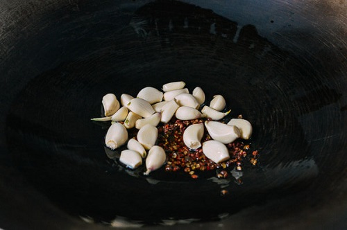 Đổi gió với món bí nướng cuộn sốt atiso phomai cho ngày cuối tuần