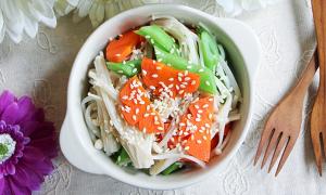 Đổi gió với nấm kim châm hấp cay nồng, bổ dưỡng