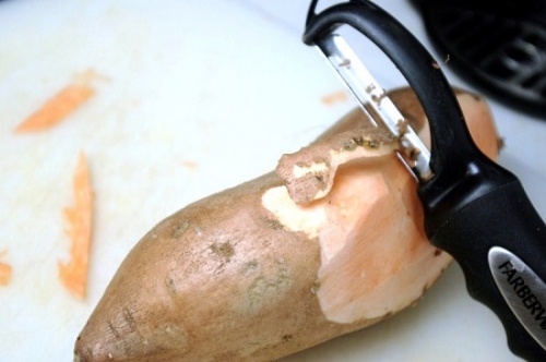 Đổi gió với ngao xào cà ri dễ làm hấp dẫn