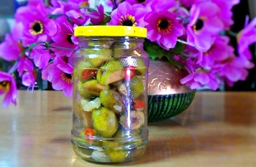 Đổi gió với nộm ổi tai heo chua ngọt, cả nhà gắp không ngừng đũa