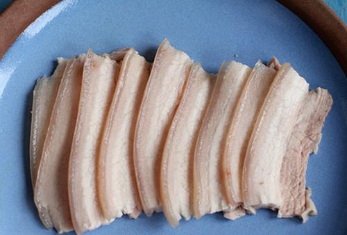 Đổi món với cá chiên giòn xù thơm phức đưa cơm ngày mát trời