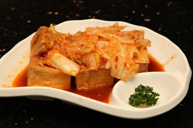 Đổi vị ngày chay với món đậu hũ xào kim chi