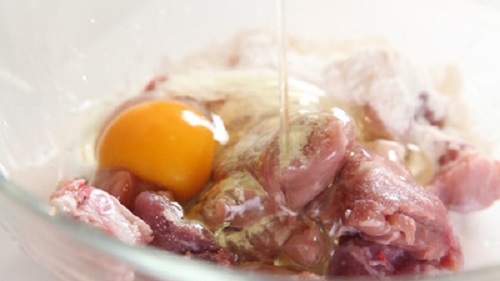 Đổi vị với cách làm nem chua bò kiểu mới ngon tuyệt, không bao giờ lo nhớt