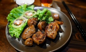 Đổi vị với khoai tây kẹp thịt chiên giòn thơm ngon vàng ruộm