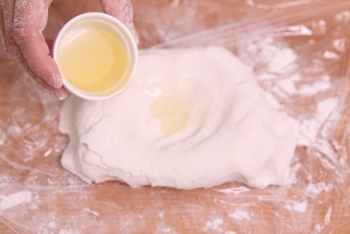 Đổi vị với phô mai nướng tỏi và bơ ngon miễn chê cho người ăn chay