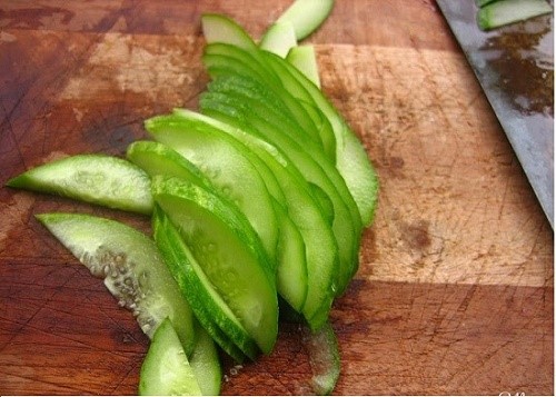 Đơn giản là tôm luộc nhưng với cách làm này thì lại ngon không tưởng