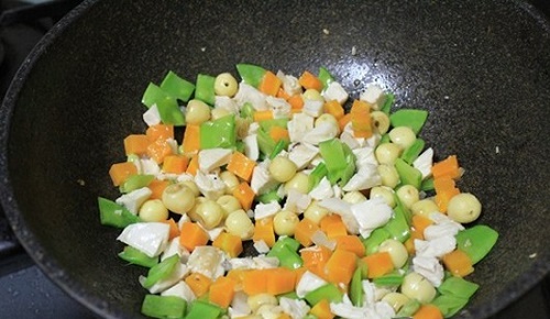 Đơn giản là tôm luộc nhưng với cách làm này thì lại ngon không tưởng