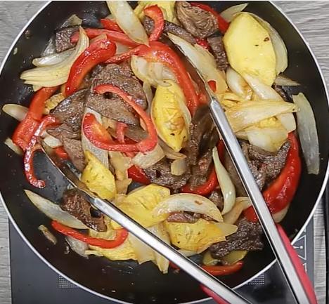 Đơn giản với cách làm bánh gạo cay Tokbokki Hàn Quốc ngon tuyệt cú mèo