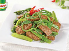 Đọt bí xào thịt bò chay