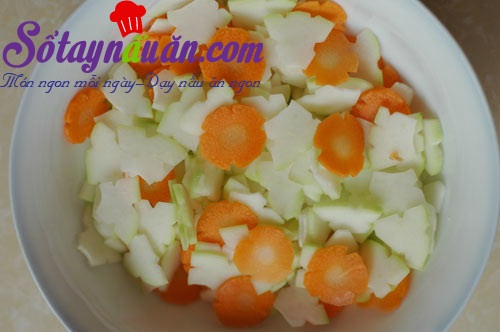 Đu đủ ngâm chua ngọt