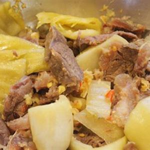 Cách làm dưa cải chua trộn bắp bò