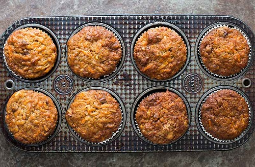 Dưa cải chua xào thịt vai và củ sen ngon khó cưỡng