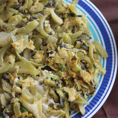 Cách làm dưa cải chua xào trứng