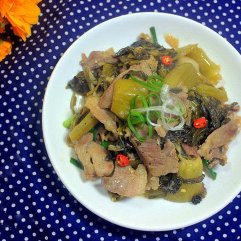 Cách làm dưa chua xào thịt heo