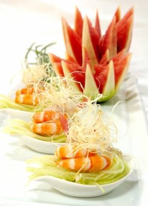 Dưa hấu trộn phô-mai xông khói