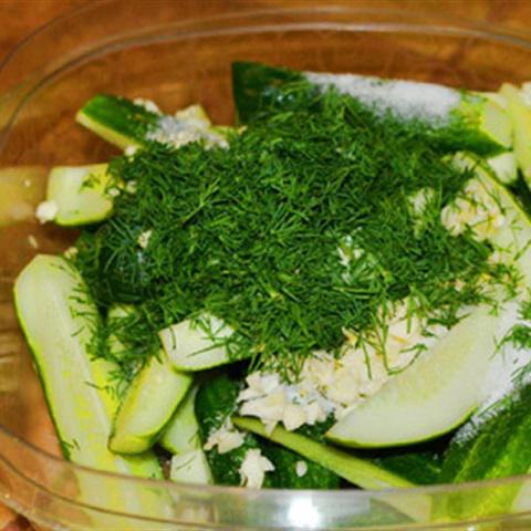 Cách làm dưa leo muối giòn