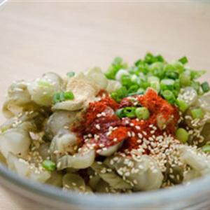 Cách làm dưa leo muối trộn cay