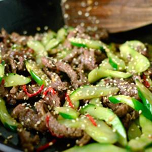 Cách làm dưa leo xào thịt bò