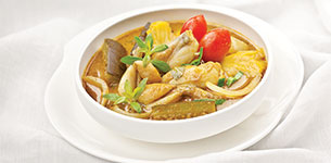 Đùi ếch xào rau vị cà ri