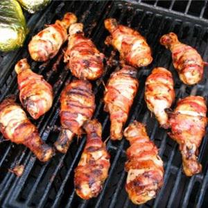 Cách làm đùi gà cuộn thịt xông khói nướng