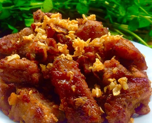 Đùi gà hầm nấm đơn giản mà bổ dưỡng cho cả nhà cùng khỏe mạnh