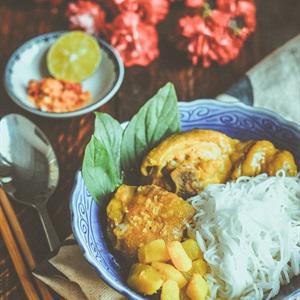 Cách làm đùi gà nấu cà ri