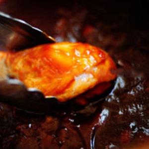 Cách làm đùi gà nướng sốt cay