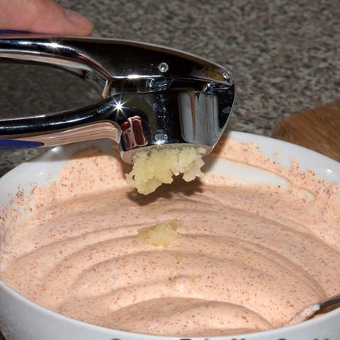 Cách làm đùi gà nướng sốt mayonnaise