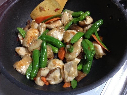 Đùi gà roti đậm vị, bắt mắt, ngon khó cưỡng