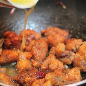 Cách làm đùi gà sốt cam