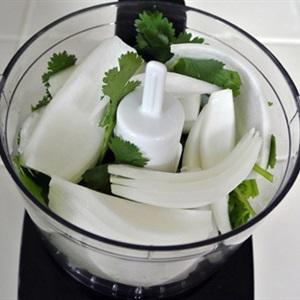 Cách làm đùi gà sốt nấm mỡ