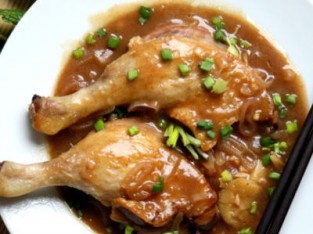 Đùi vịt sốt me