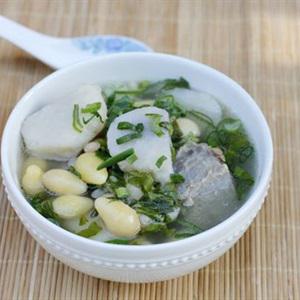 Cách làm đuôi bò hầm bạch quả và khoai sọ