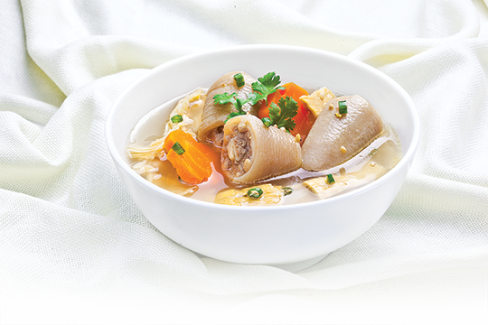 Đuôi heo hầm măng