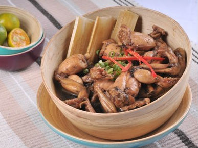 Ếch đồng kho mía