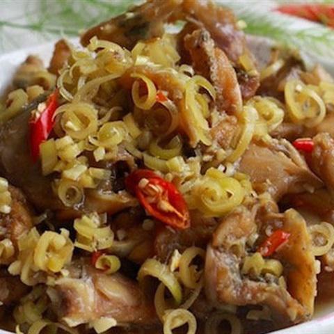 Cách làm ếch kho sả ớt