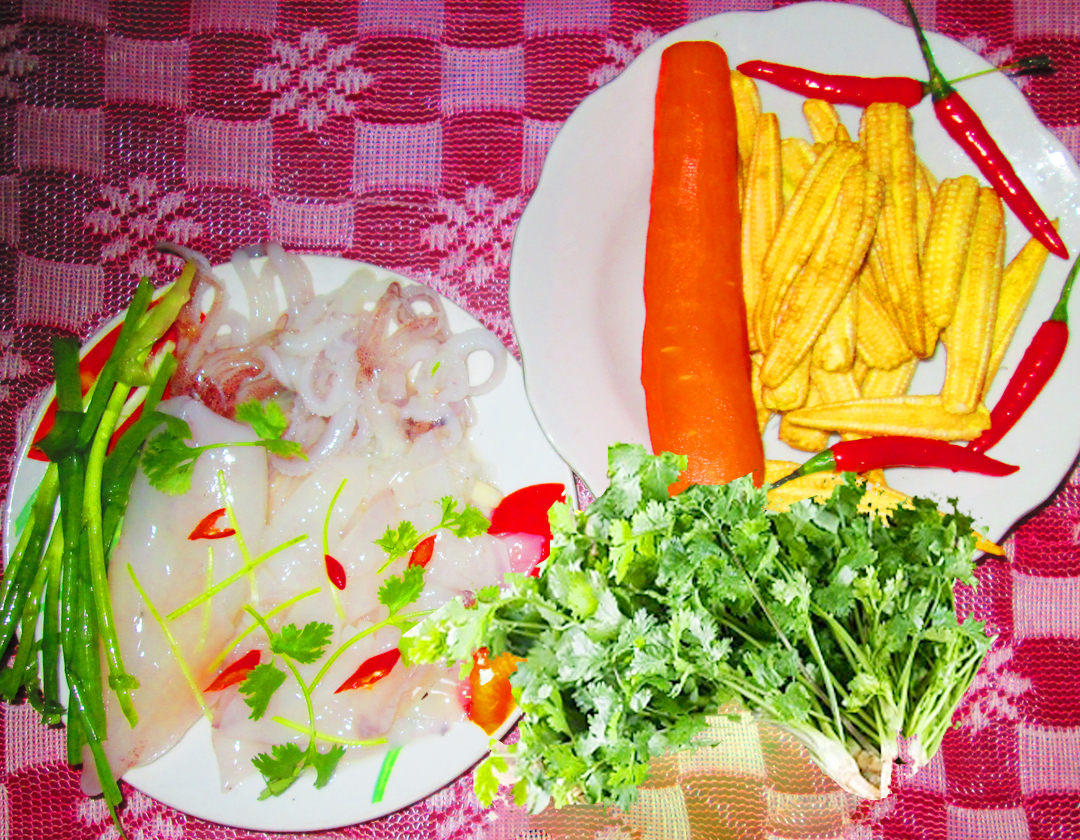 ẾCH XÀO BÔNG HẸ