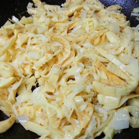 Cách làm ếch xào măng tươi