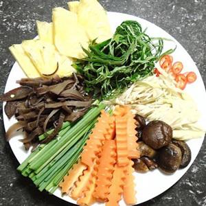 Cách làm ếch xào rau củ