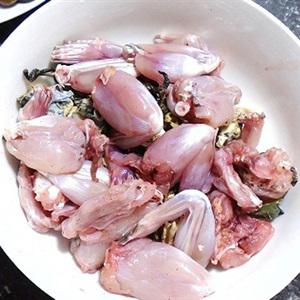 Cách làm ếch xào rau củ