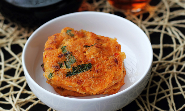 F5 khẩu vị với món tôm chiên kim chi