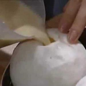 Cách làm flan trái dừa