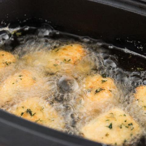 Cách làm gà bọc phô mai chiên xù