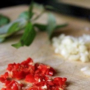 Cách làm gà bóp thấu