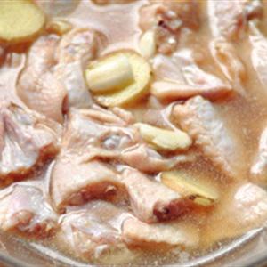 Cách làm gà chiên giòn ướp bia