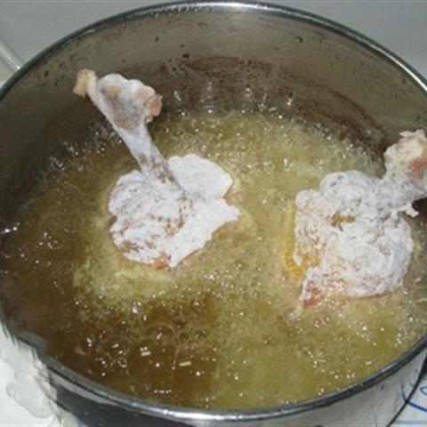 Cách làm gà chiên hình que hấp dẫn