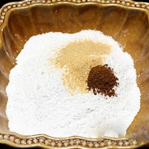 Cách làm gà chiên xào húng quế