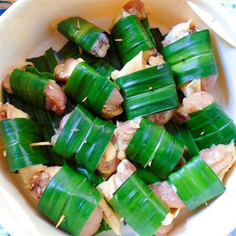 Cách làm gà cuốn lá dứa chiên